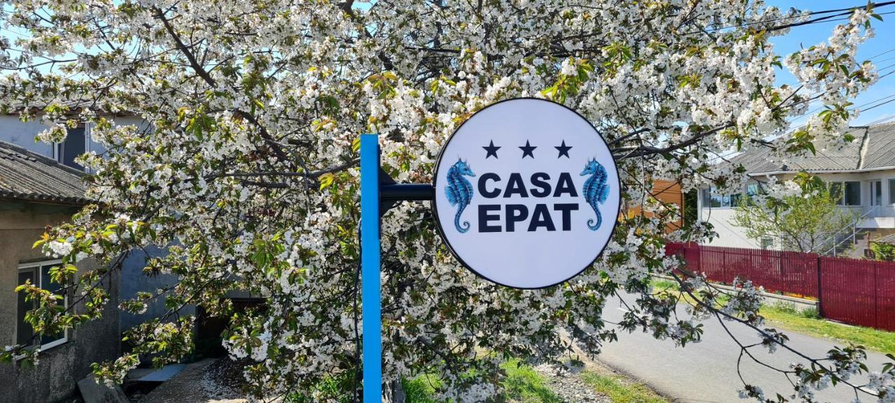 Casa Epat Hotel Două Mai Buitenkant foto